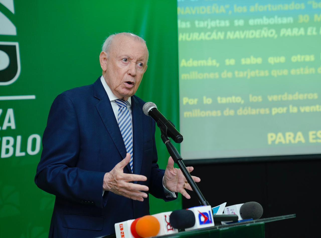 Rafael Alburquerque: El Gobierno del PRM intenta venderle “gato por liebre” al pueblo dominicano