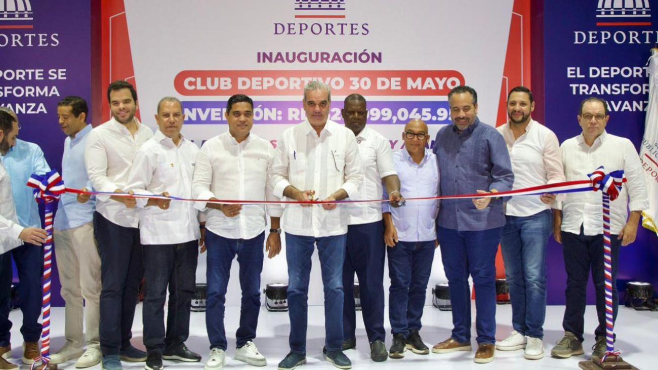 Presidente Abinader entrega el techado del Club Deportivo 30 de Mayo