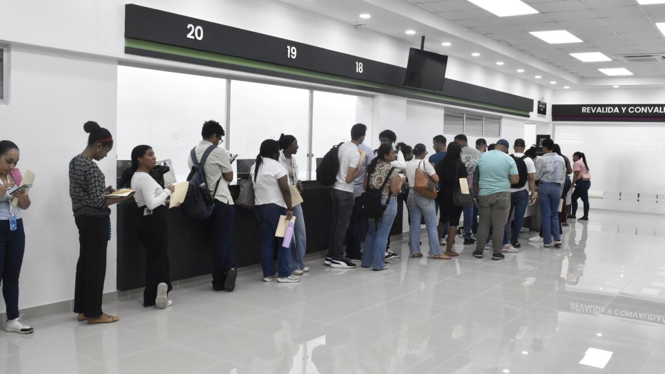 Mescyt asegura continuidad de becas para 886 estudiantes de la UASD