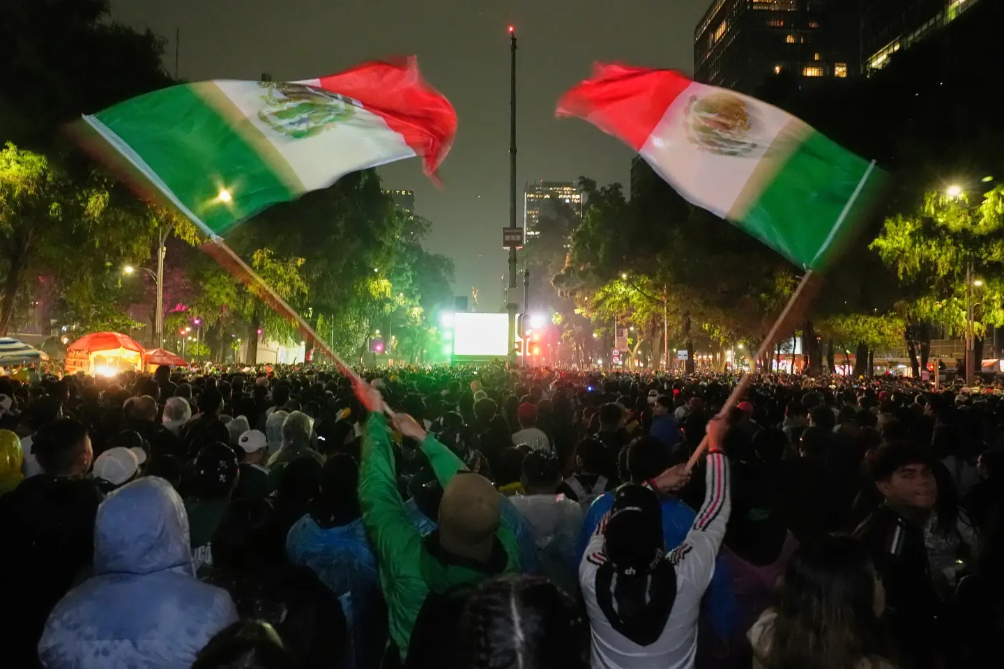 Tres fallecen en celebración por victoria de México