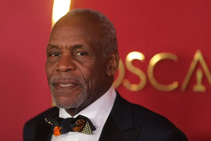 El actor Danny Glover habla sobre el alzheimer que padece: «La vida sigue»