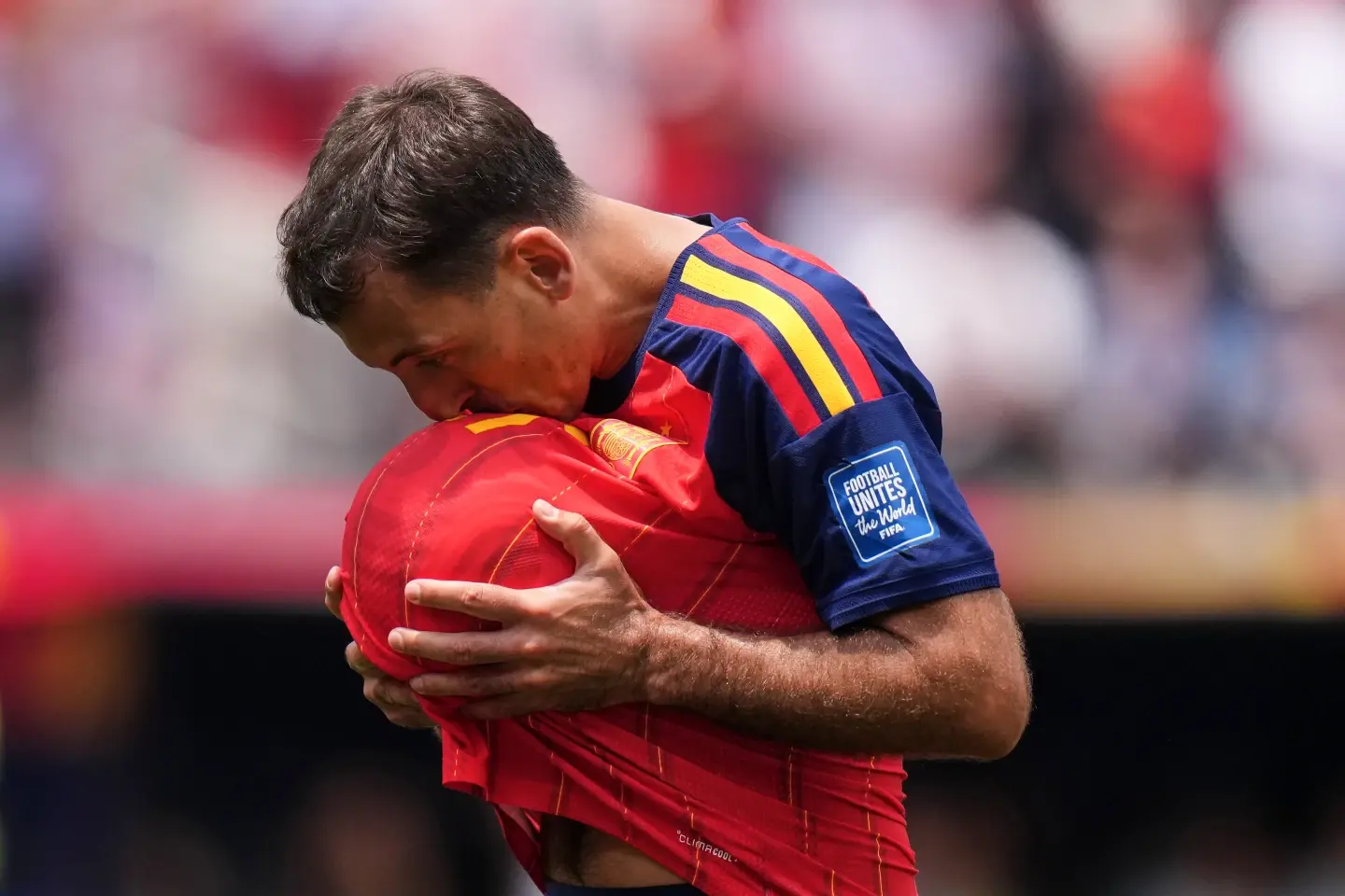 Con doblete de Oyarzabal , una señorial España despacha 3-0 a Austria y pasa a octavos del Mundial