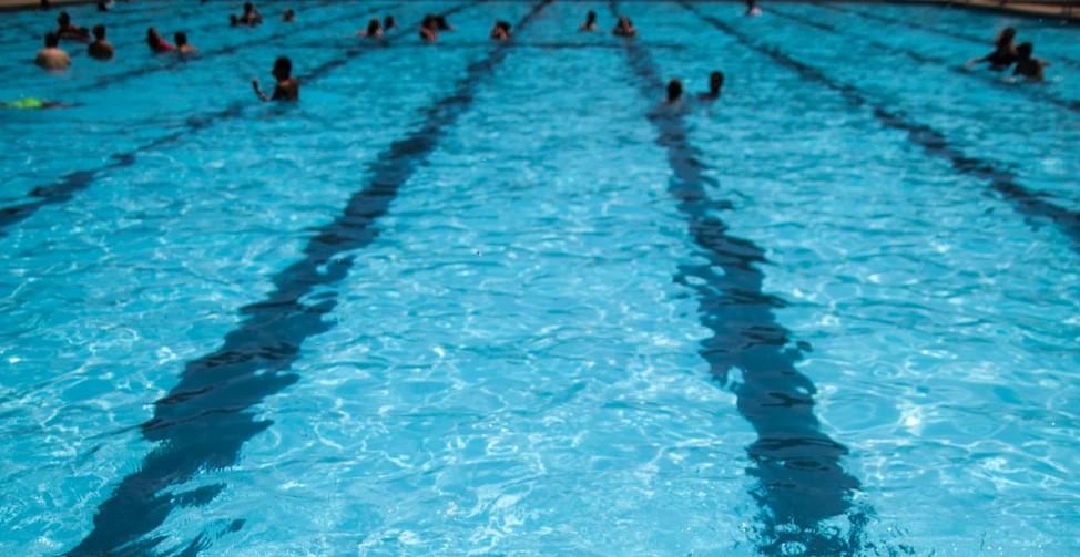 Un niño puede ahogarse en segundos. Los médicos instan a las familias a estar preparadas