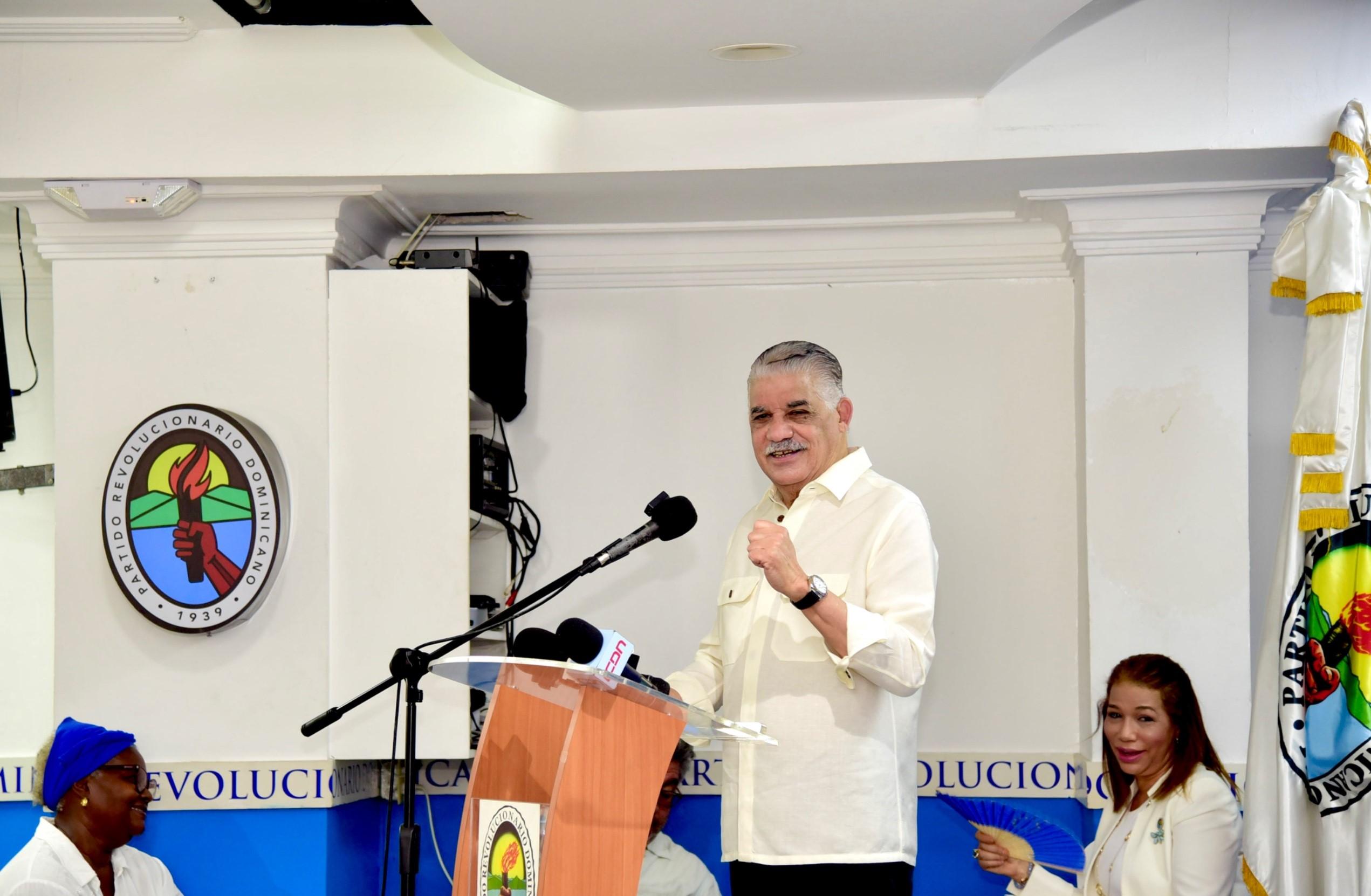 Miguel Vargas llama a reflexionar sobre una gran alianza opositora nacional para sacar al PRM del poder
