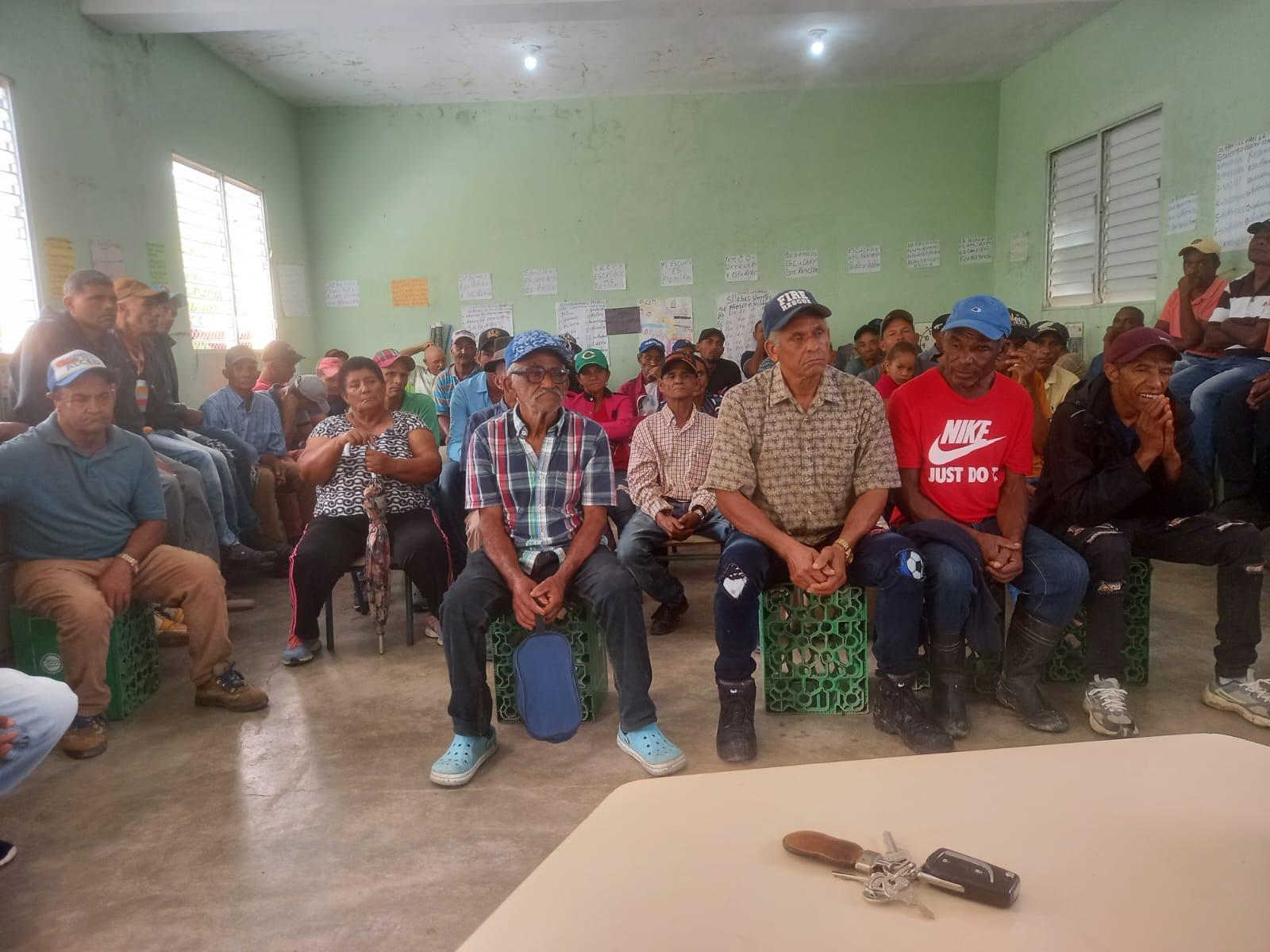 Productores de café reclaman al gobierno apoyo para el sector