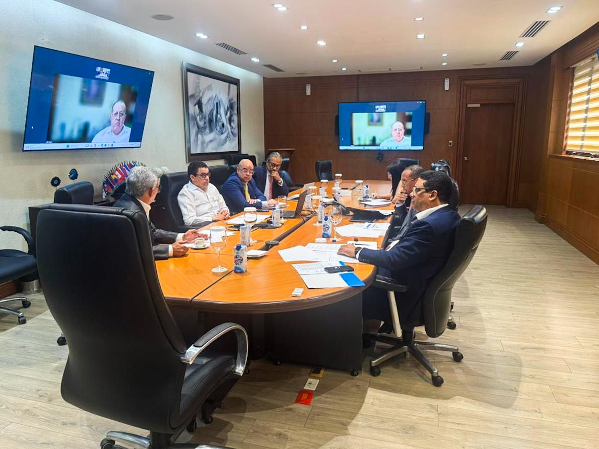 Comisión de Revisión de la Ley 16-26 aprueba protocolo de aplicación y adopta medidas para iniciar el proceso de pago de las deudas a contratistas