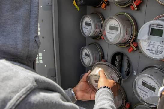 Empresario es condenado a dos años de prisión suspendida y al pago de RD$47.7 millones por fraude eléctrico