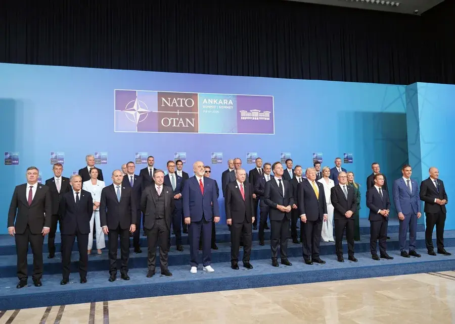 La OTAN se compromete a apoyar con 70.000 millones a Ucrania este año y a un nivel similar en 2027