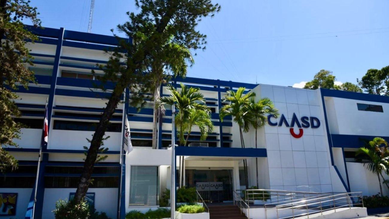 CAASD corrige averías y refuerza suministro de agua en Santo Domingo