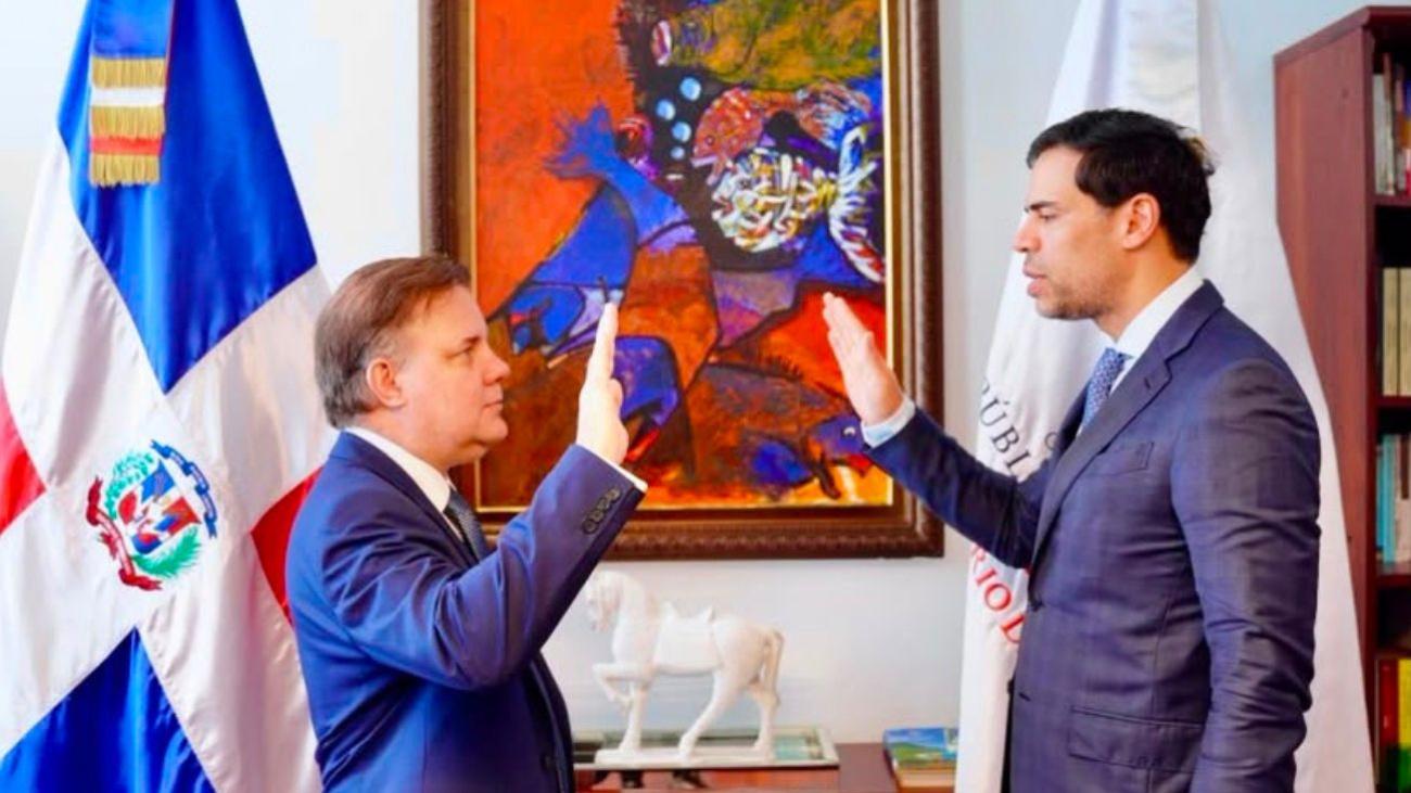 Ministro Roberto Ángel Salcedo posiciona a Joan Ferrer como nuevo director de Museos