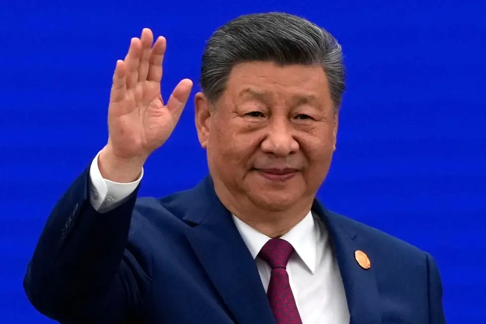 Xi pide más esfuerzos globales para regular la IA y critica a EEUU por frenar la tecnología