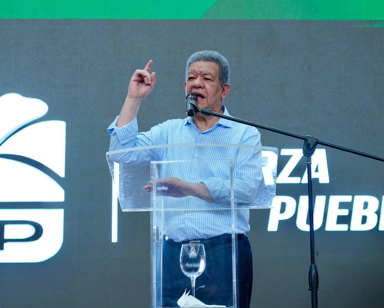 Leonel: El Gobierno del PRM aseguró carbón y gas natural a US$69 y “engañó al pueblo” para justificar la reforma fiscal
