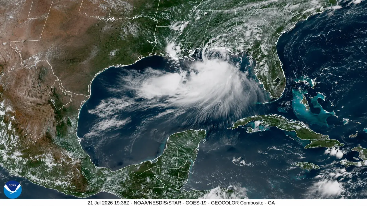 La tormenta tropical Bertha toca tierra en el sur de Luisiana con vientos amenazantes