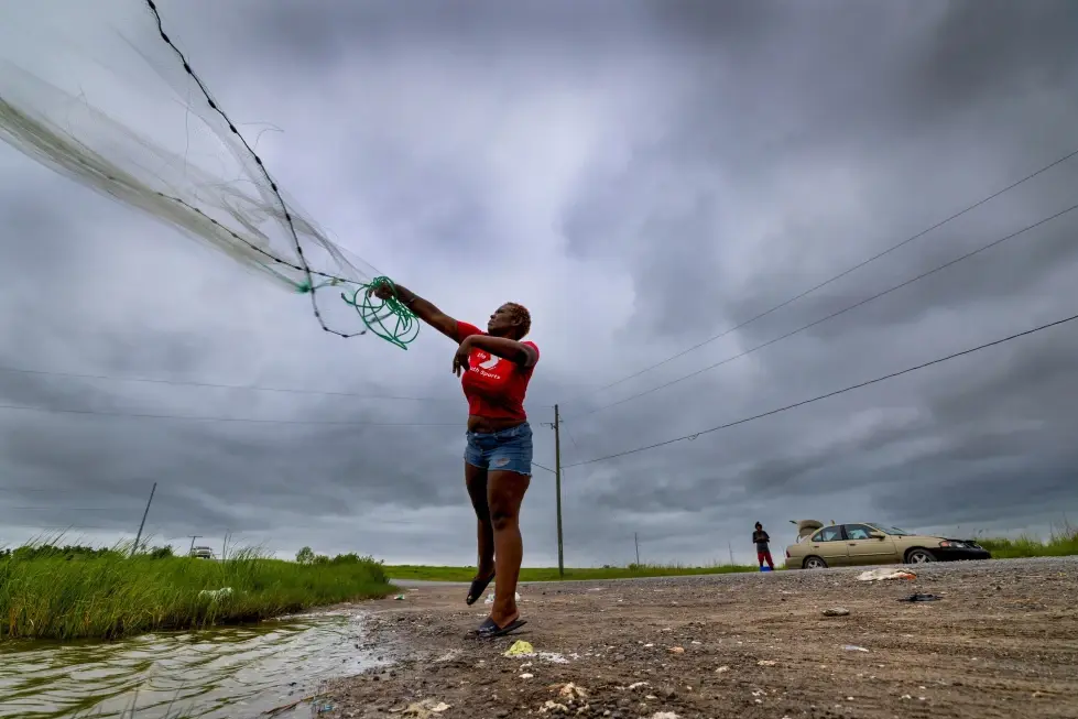 La tormenta tropical Bertha avanza hacia Texas tras tocar tierra en Luisiana