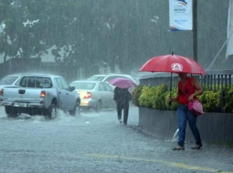 Vaguada provocará aguaceros y tronadas mientras aumenta el polvo del Sahara