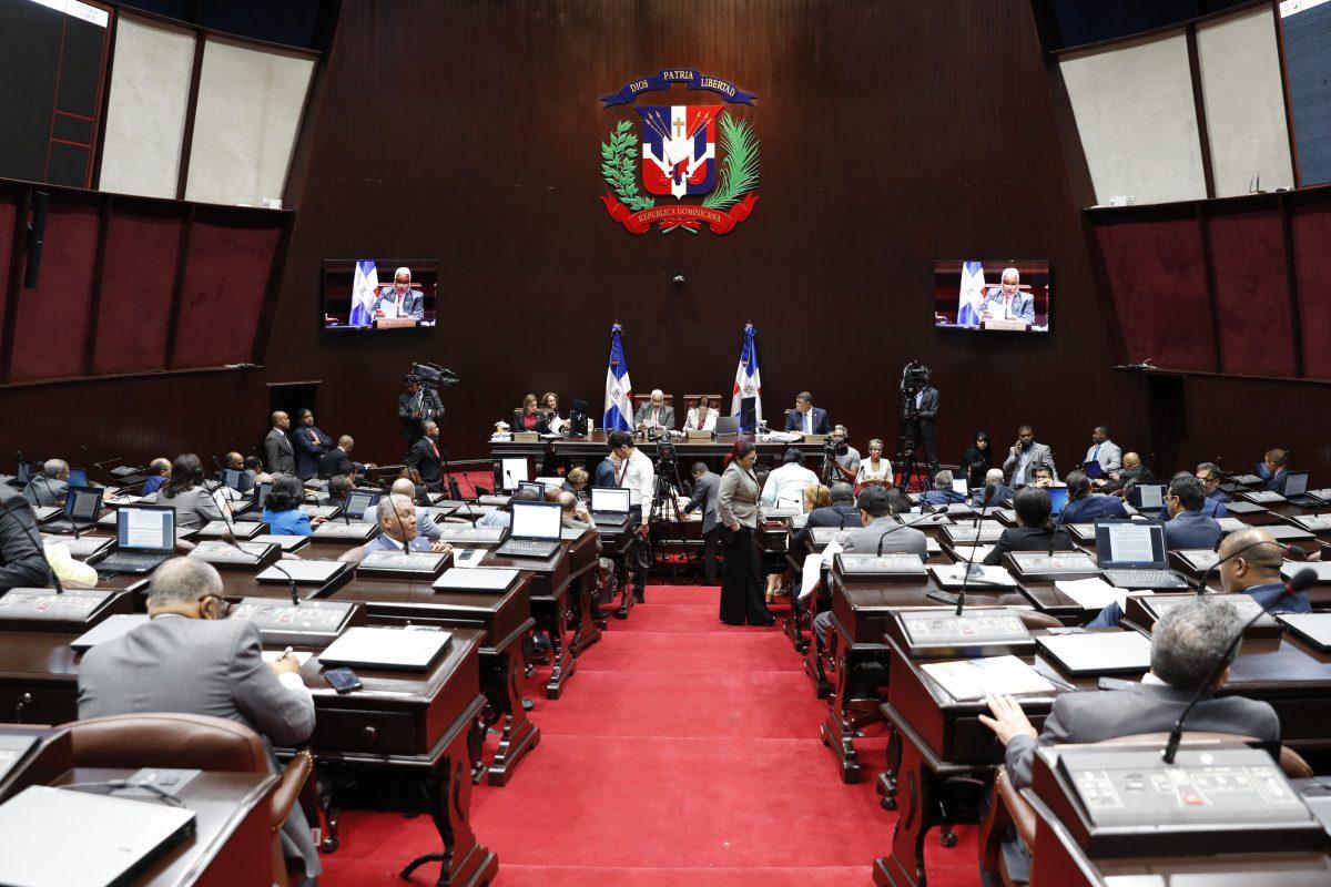 Cámara de Diputados aprueba préstamos por US$465.5 millones para seguridad vial y manejo de la cuenca del río Yuna