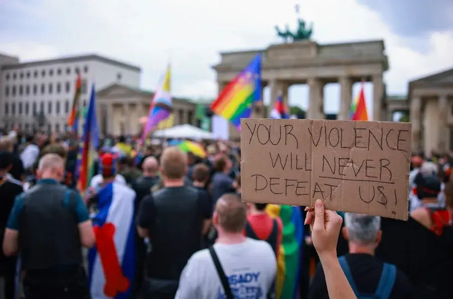 El balance de heridos sube a 29 en el atentado islamista del Día del Orgullo en Berlín