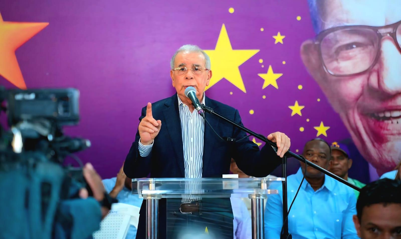 Danilo Medina afirma en Nigua que el PLD recuperará el poder en las elecciones de 2028