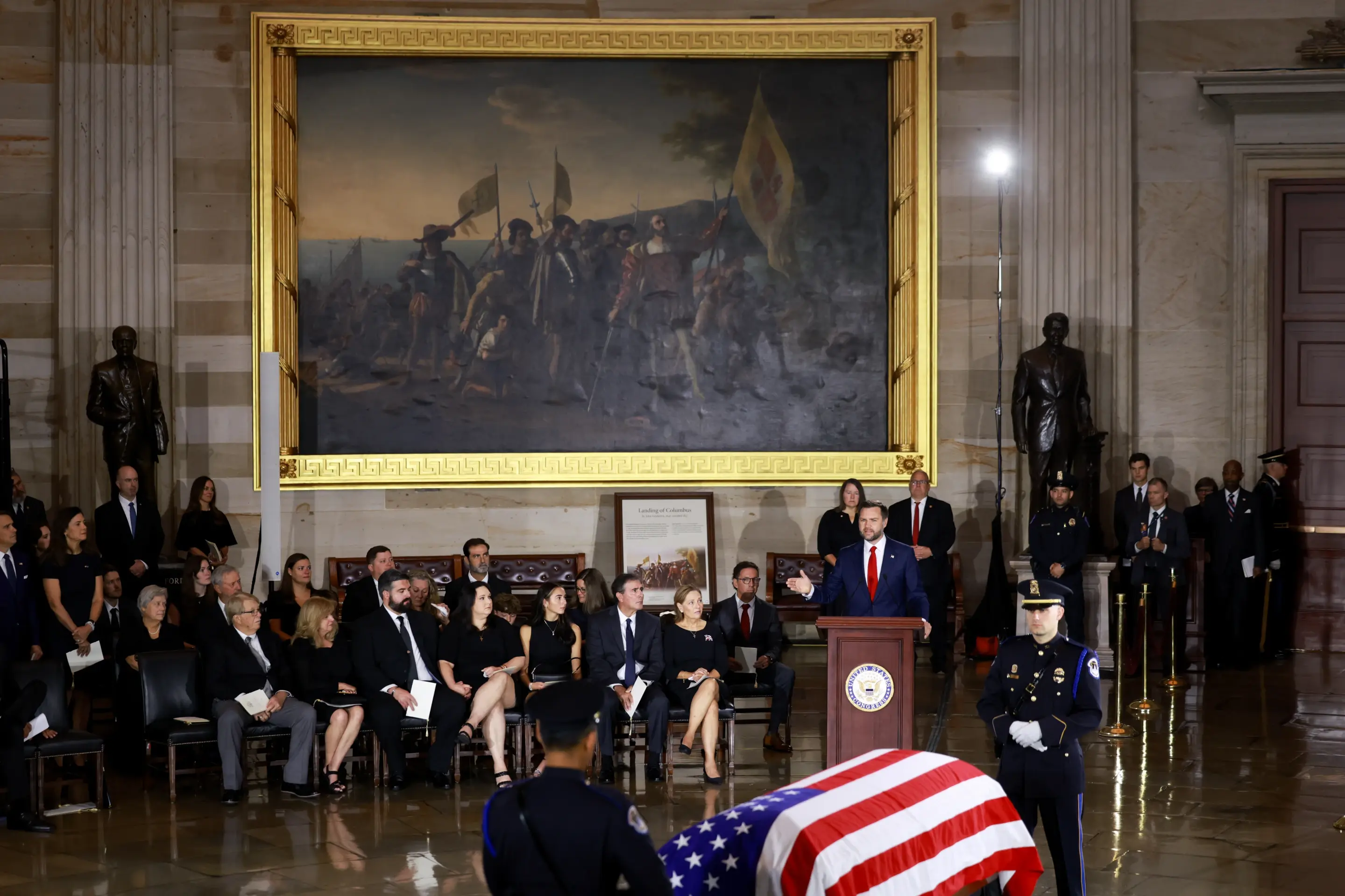 Funeral de Lindsey Graham atrae a Trump, líderes mundiales y elogios en Washington