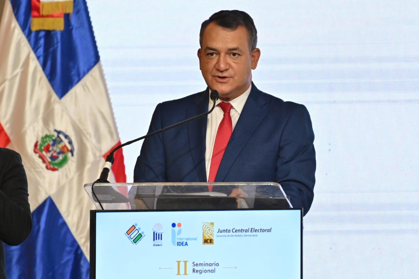 JCE e IDEA Internacional inauguran “II Seminario Regional Inteligencia Artificial y Gestión Electoral en América Latina y el Caribe”