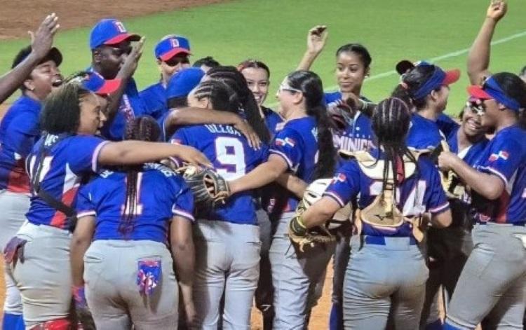 RD ruge y deja a México contra las cuerdas en la Súper Ronda del Softbol femenino