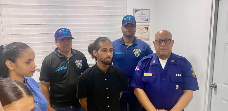 Presunto homicida por disputa de RD$50 en juego de dados se entrega a la Policía en Santiago