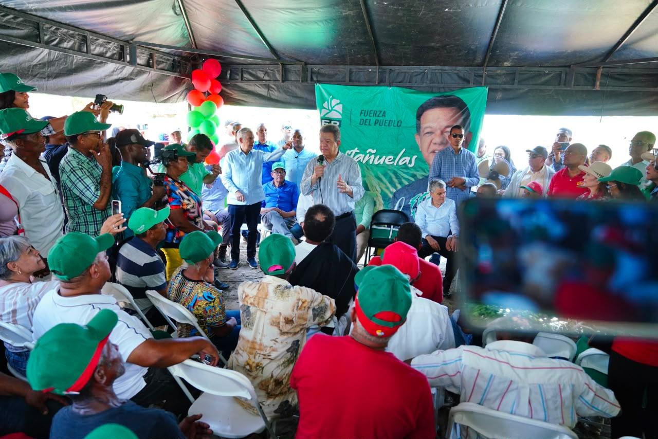 Leonel inicia en Montecristi consultas con sectores productivos del país