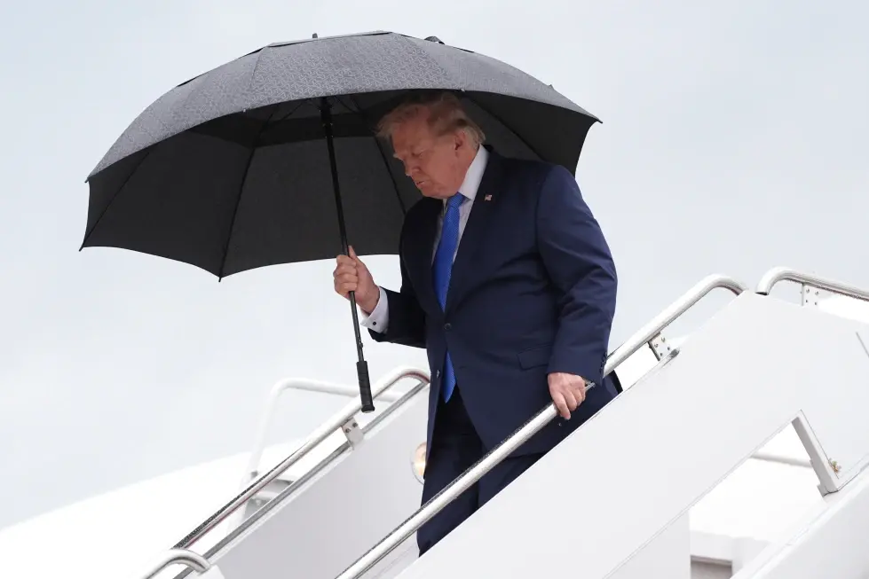 Trump alterna amenazas y gestos diplomáticos frente a Irán mientras crecen las dudas sobre su estrategia, según analistas