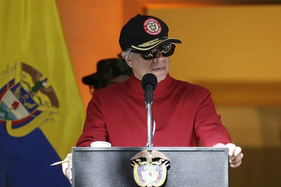 Petro alerta de «toneladas de explosivos» en Cali, donde tomará posesión Abelardo De la Espriella