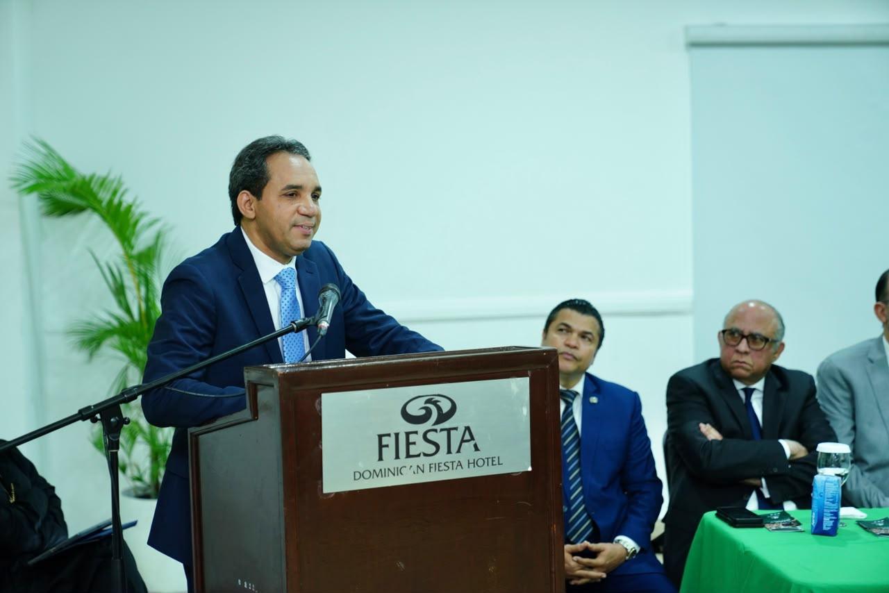 Fuerza del Pueblo advierte que el Gobierno ha generado incertidumbre jurídica y crisis de confianza