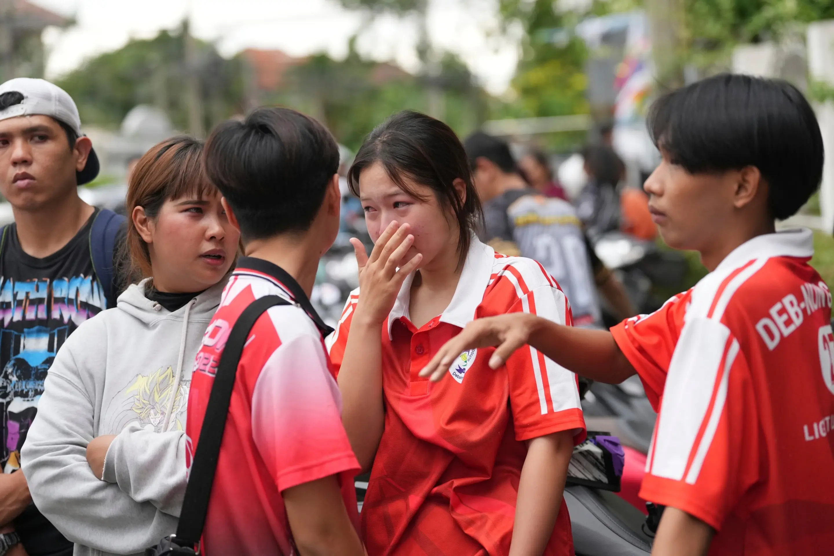 Estudiante mata al menos a 6 en un tiroteo en una secundaria en Tailandia, dicen autoridades