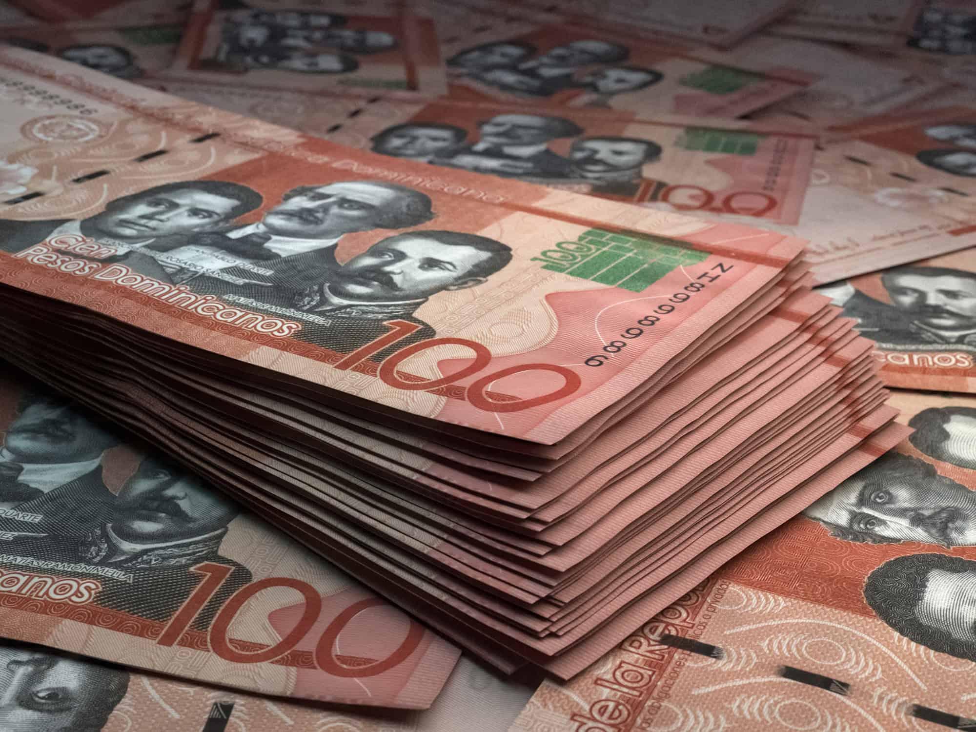 CREES afirma que el peso dominicano perdió el 98.9 % de su poder adquisitivo en 42 años