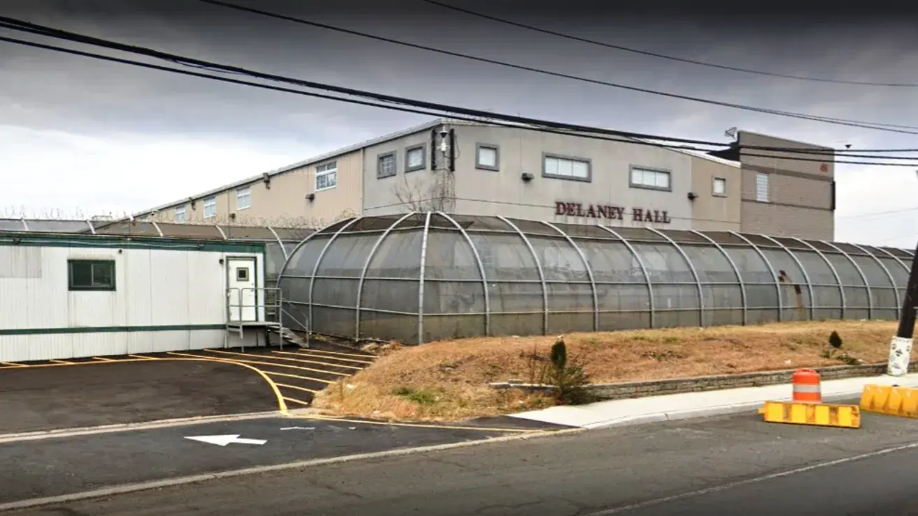 Congresista denuncia una tercera muerte relacionada con centro de detención de ICE en Nueva Jersey