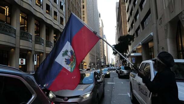 Nueva York separará de sus puestos a empleados haitianos afectados por el fin del TPS