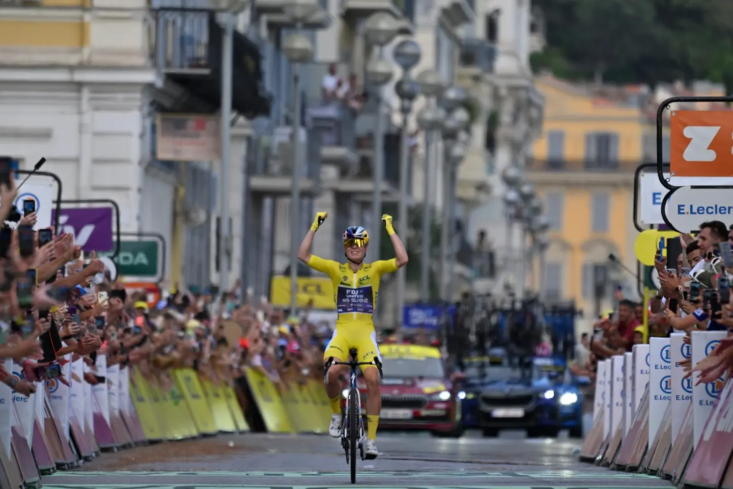 Demi Vollering conquista su segundo Tour de Francia tras dominar la etapa final en Niza