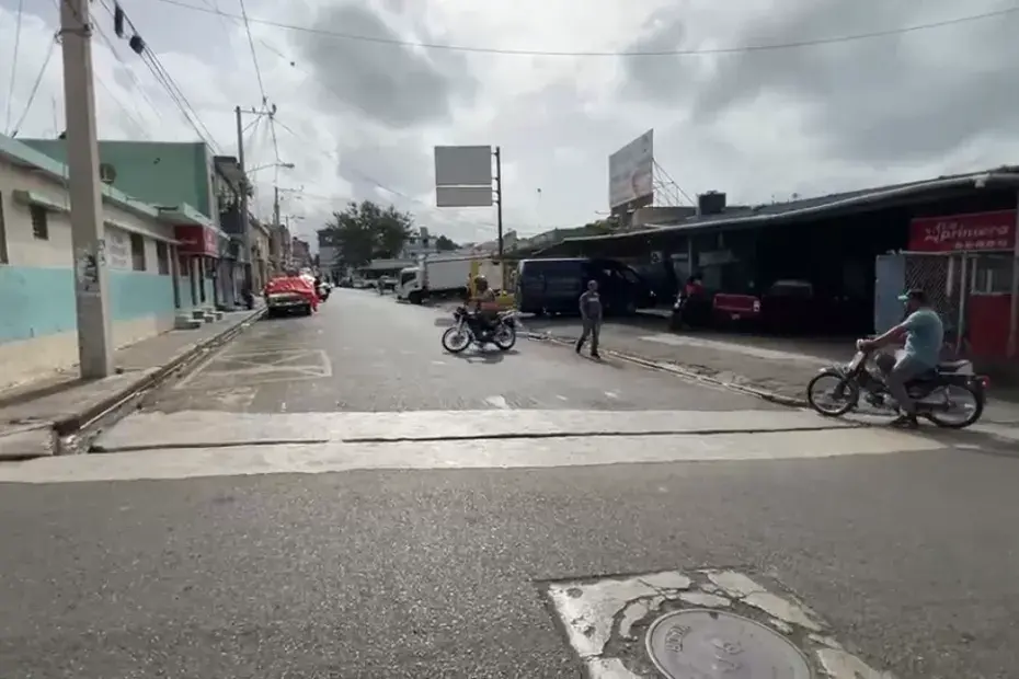 Paro de 48 horas paraliza gran parte del comercio y limita el tránsito en Navarrete