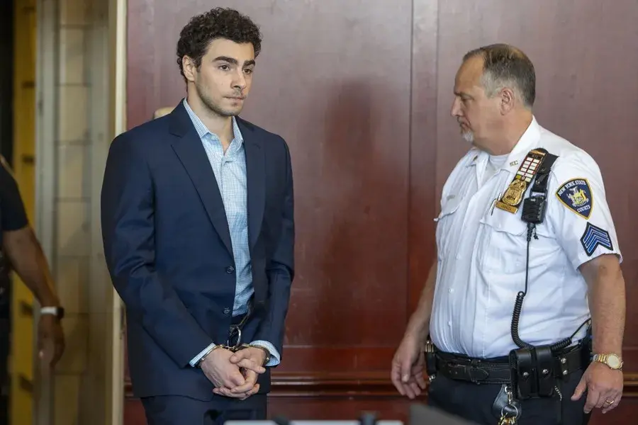 Luigi Mangione admite que mató al CEO de UnitedHealthcare en su juicio federal en Nueva York