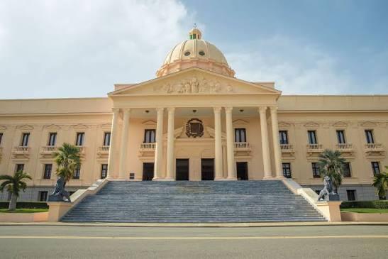 Abinader dispone nuevas designaciones en Desarrollo Provincial, UTEPDA, Coraasan y el servicio consular