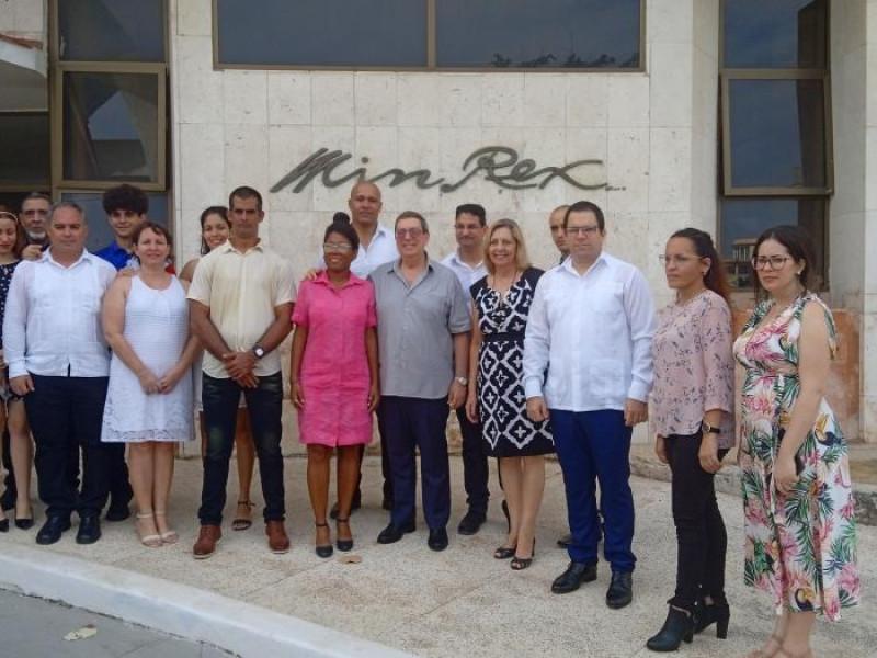 Cuba recibe a diplomáticos retirados de República Dominicana y atribuye la medida a presiones de Estados Unidos