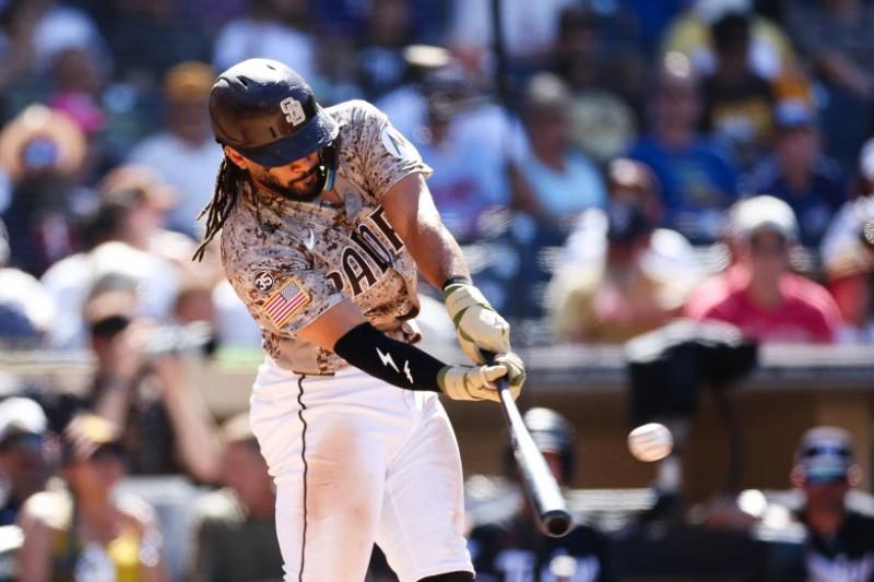 Fernando Tatis Jr. dispara dos jonrones y Padres barren a Mellizos con triunfo 8-1