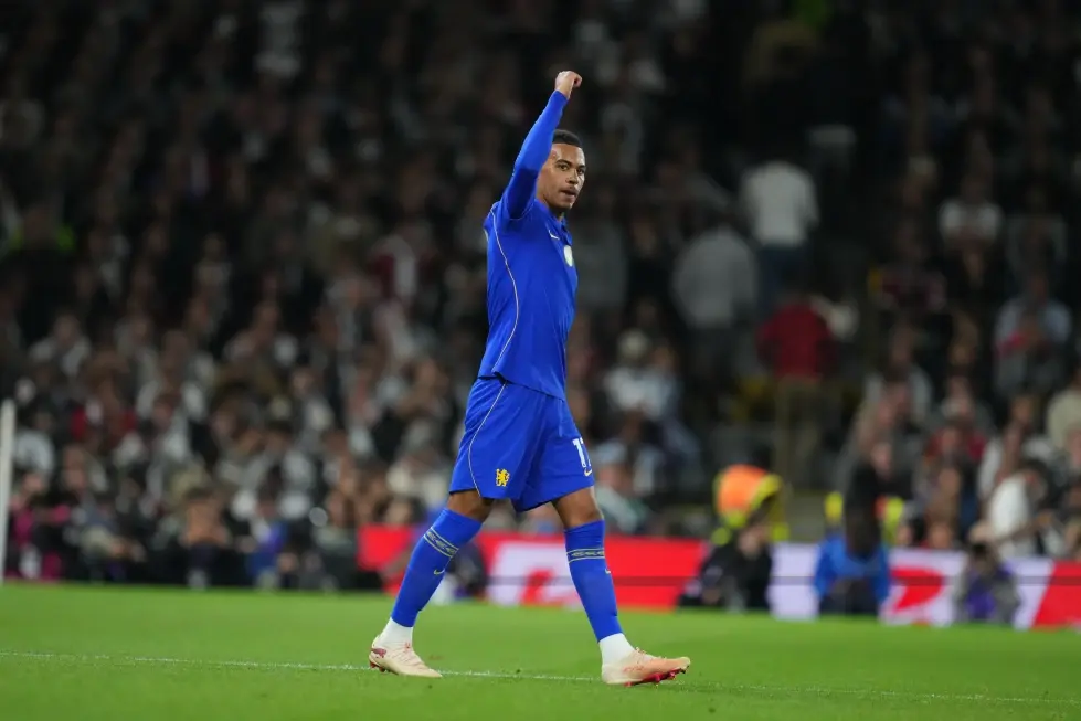 Morgan Rogers marca en su debut y Chelsea derrota 3-2 al Fulham en estreno de Xabi Alonso