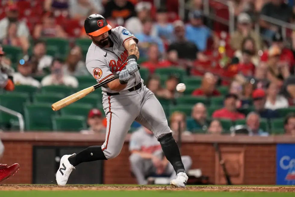 Encarnacion-Strand decide en el noveno y Orioles superan 8-7 a los Cardenales