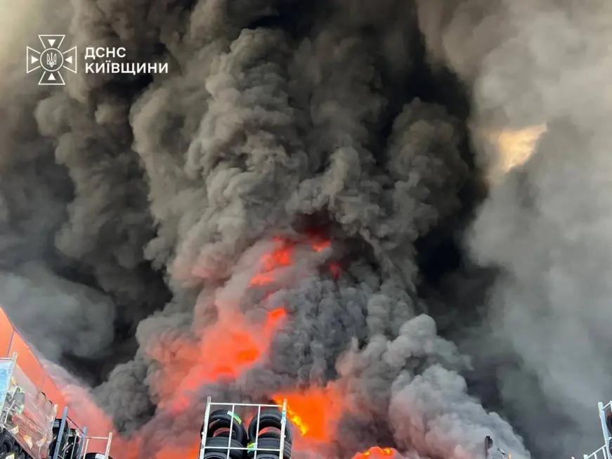 Ataque ruso deja 37 muertos y causa graves daños en la región de Kiev
