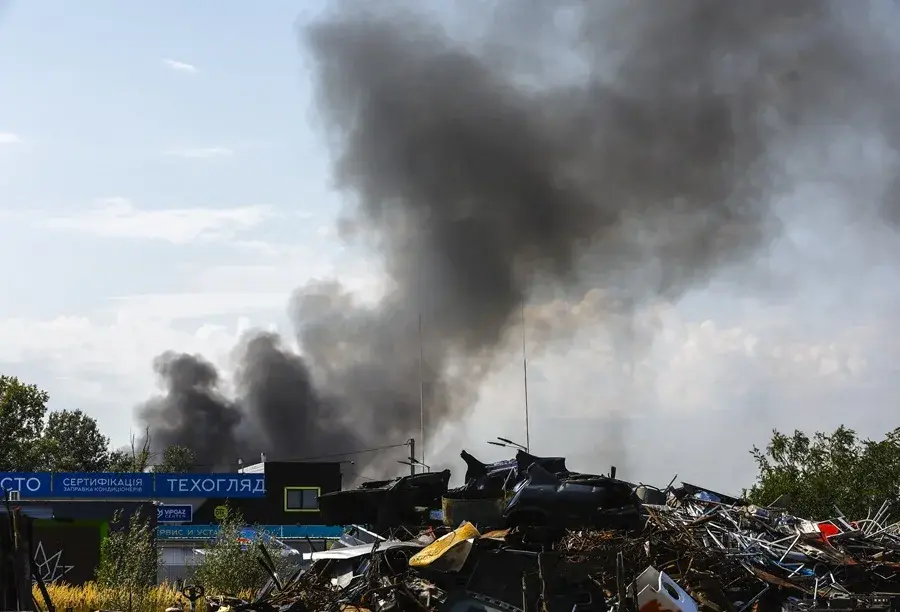Elevan a 12 el número de muertos en nuevo ataque ruso contra Kiev y sus alrededores