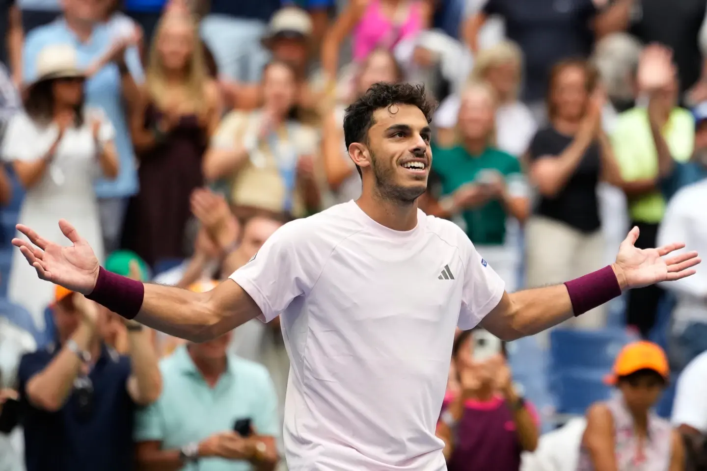 Cerúndolo remonta dos sets ante Fritz y avanza por primera vez a octavos del US Open