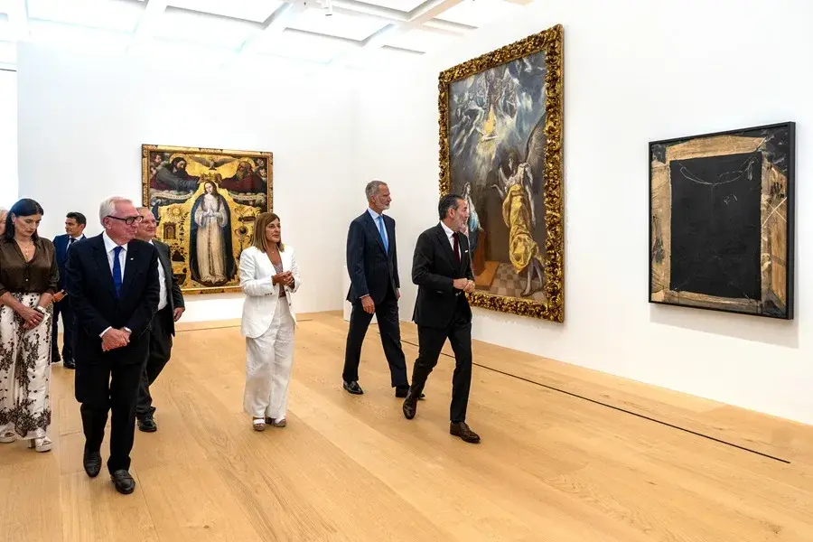 Felipe VI inaugura Faro Santander, nuevo espacio para el arte abierto al mundo y al futuro