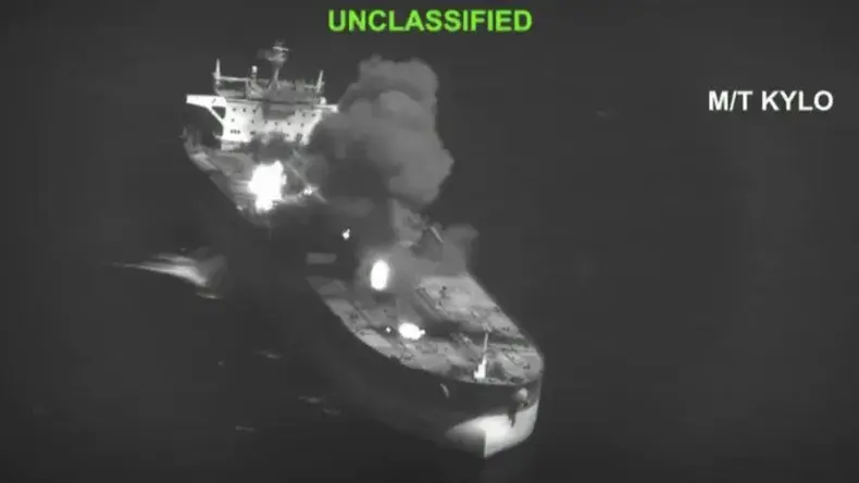 Estados Unidos destruye cinco petroleros iraníes y Teherán amplía sus ataques en el Golfo