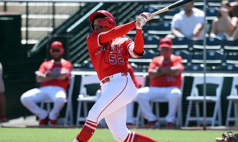 Tigres del Licey seleccionan a Hayden Álvarez como primera escogencia del Draft de Novatos