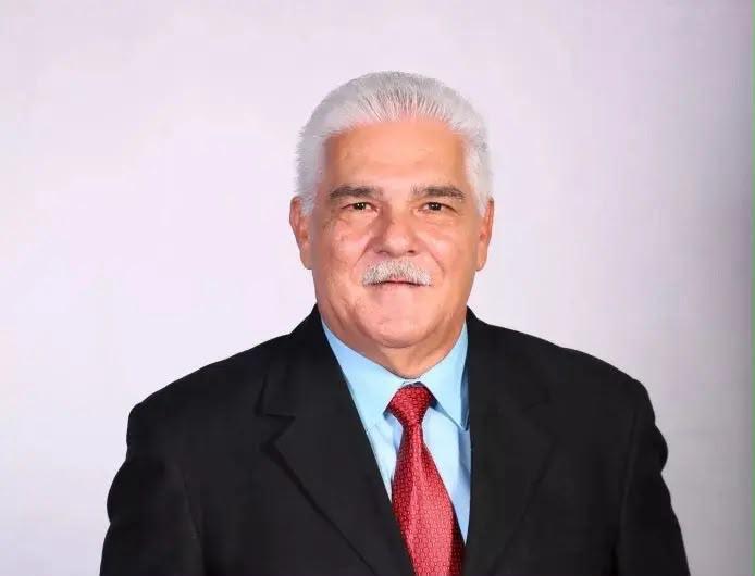 Fallece Claudio Concepción, pionero de la crónica de arte y figura emblemática de la comunicación en Santiago
