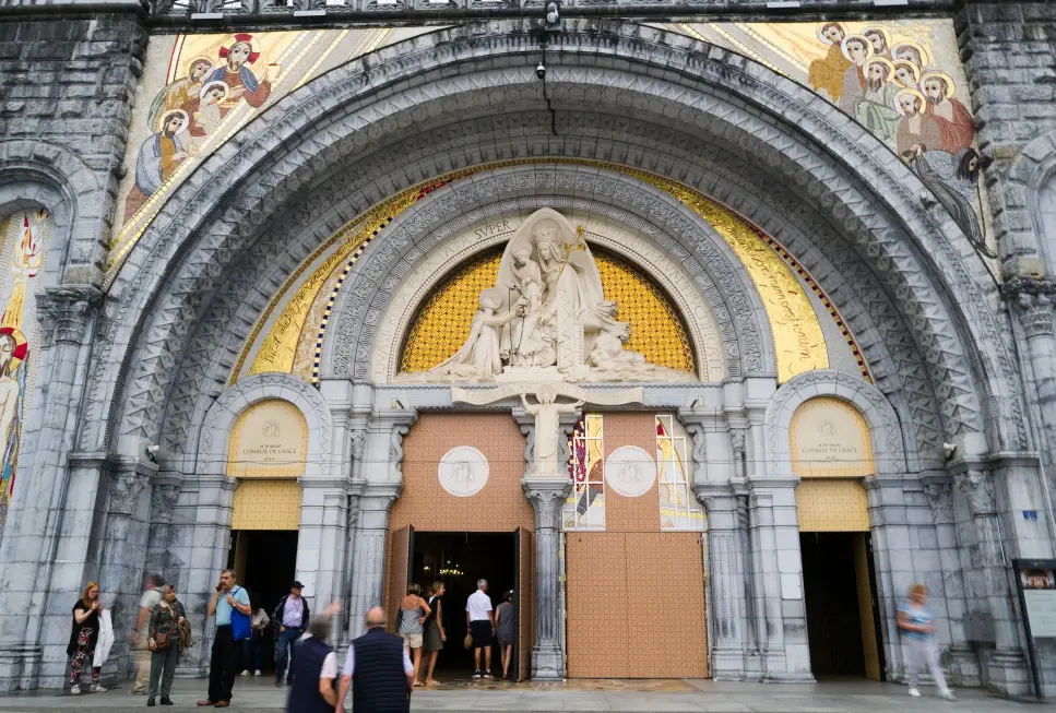 León XIV viajará a Lourdes, santuario que recibe tres millones de peregrinos al año y reconoce 72 curaciones milagrosas